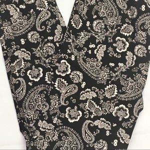 Paisley! Black and white, SUPER SOFT leggings
